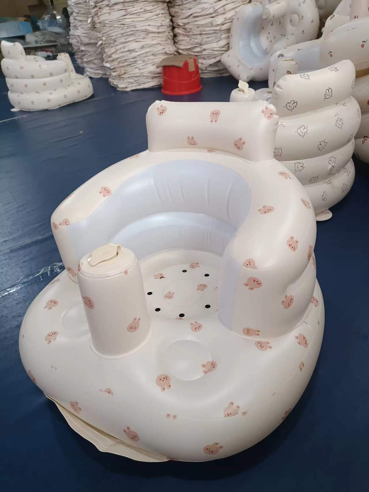 Portable Inflatable Baby High Chair for Bathing and Swimming